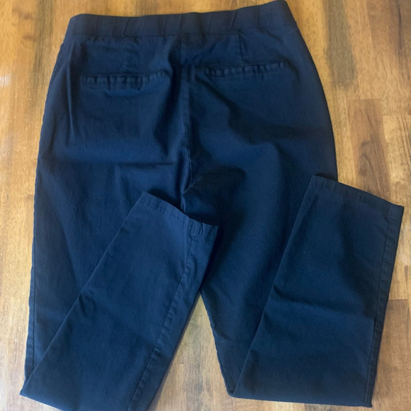 DKNY Pull on Pants Large Black Stretchy - Picture 6 of 6